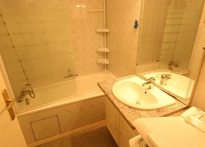 Proche Thermes - T2 Avec Balcon, Parking Et Wifi - Animaux Admis - Fr-1-313-170 *